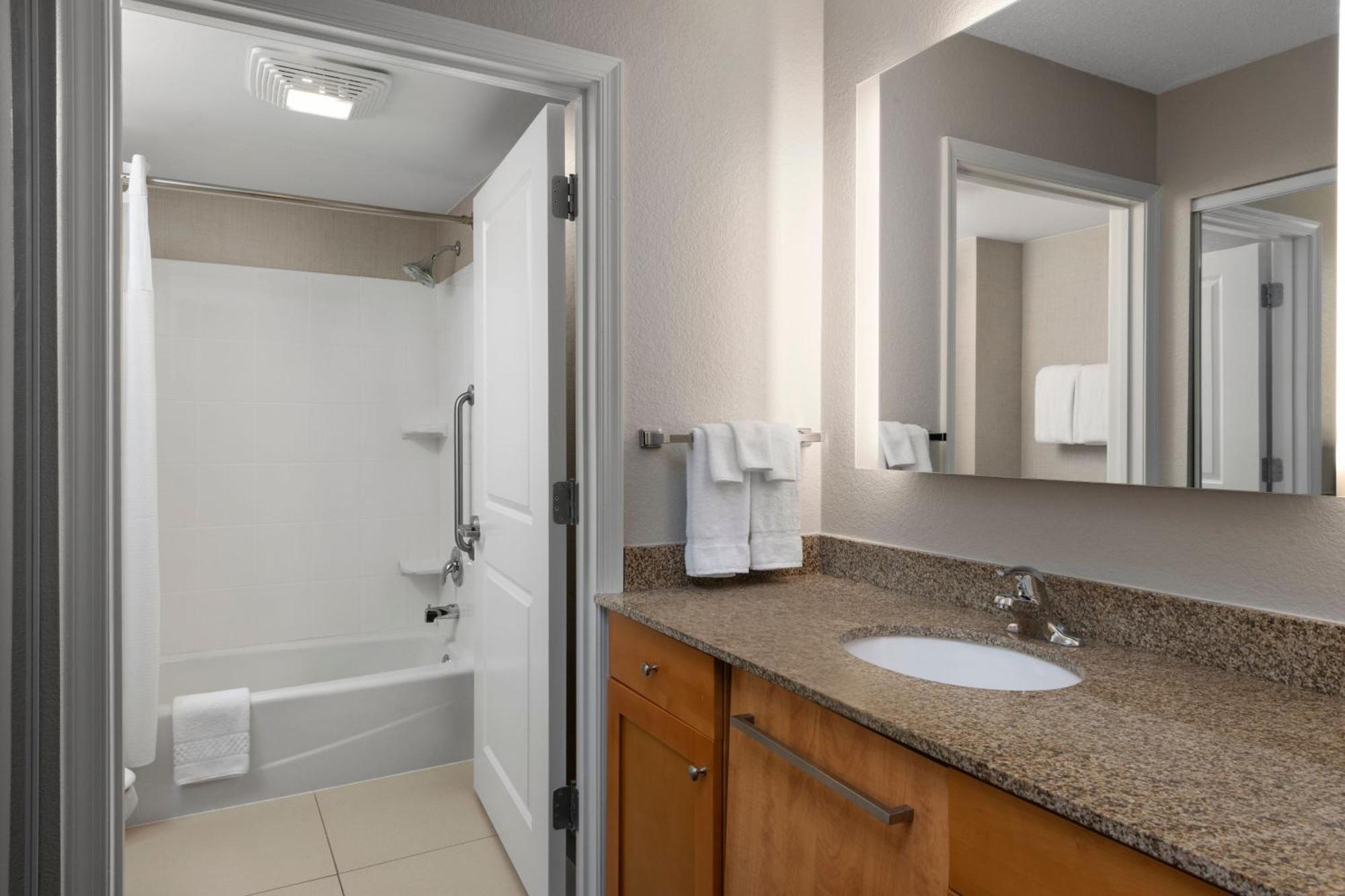 Residence Inn Mt. Laurel At Bishop'S Gate Mount Laurel Zewnętrze zdjęcie